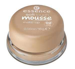 ess. soft touch mousse make-up #02 closed